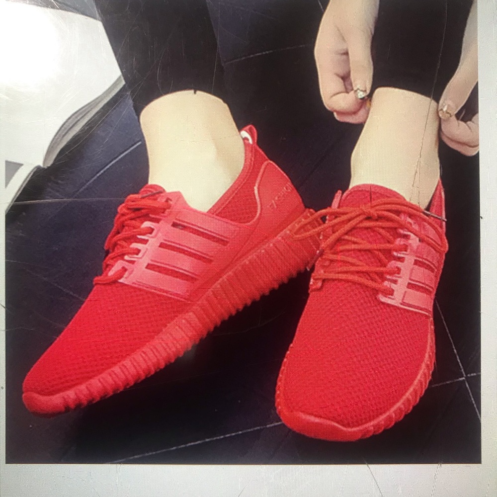 Shose - Picture 6 of 8